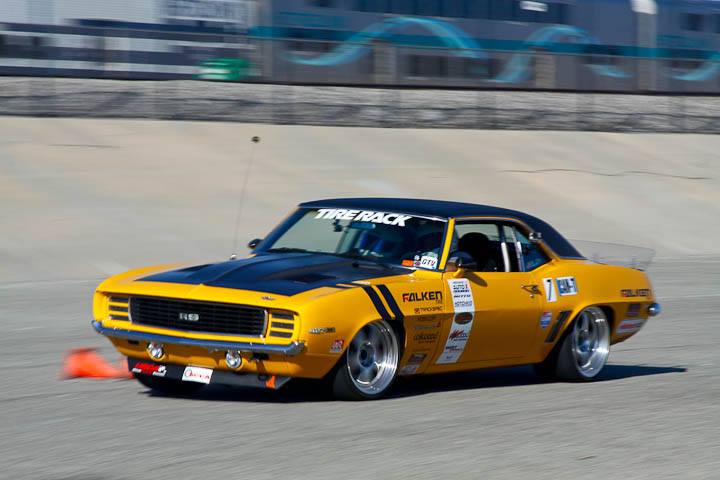 Efrain Diaz 1969 Camaro 5th place classic muscle Saturday NMCA Hotchkis ...